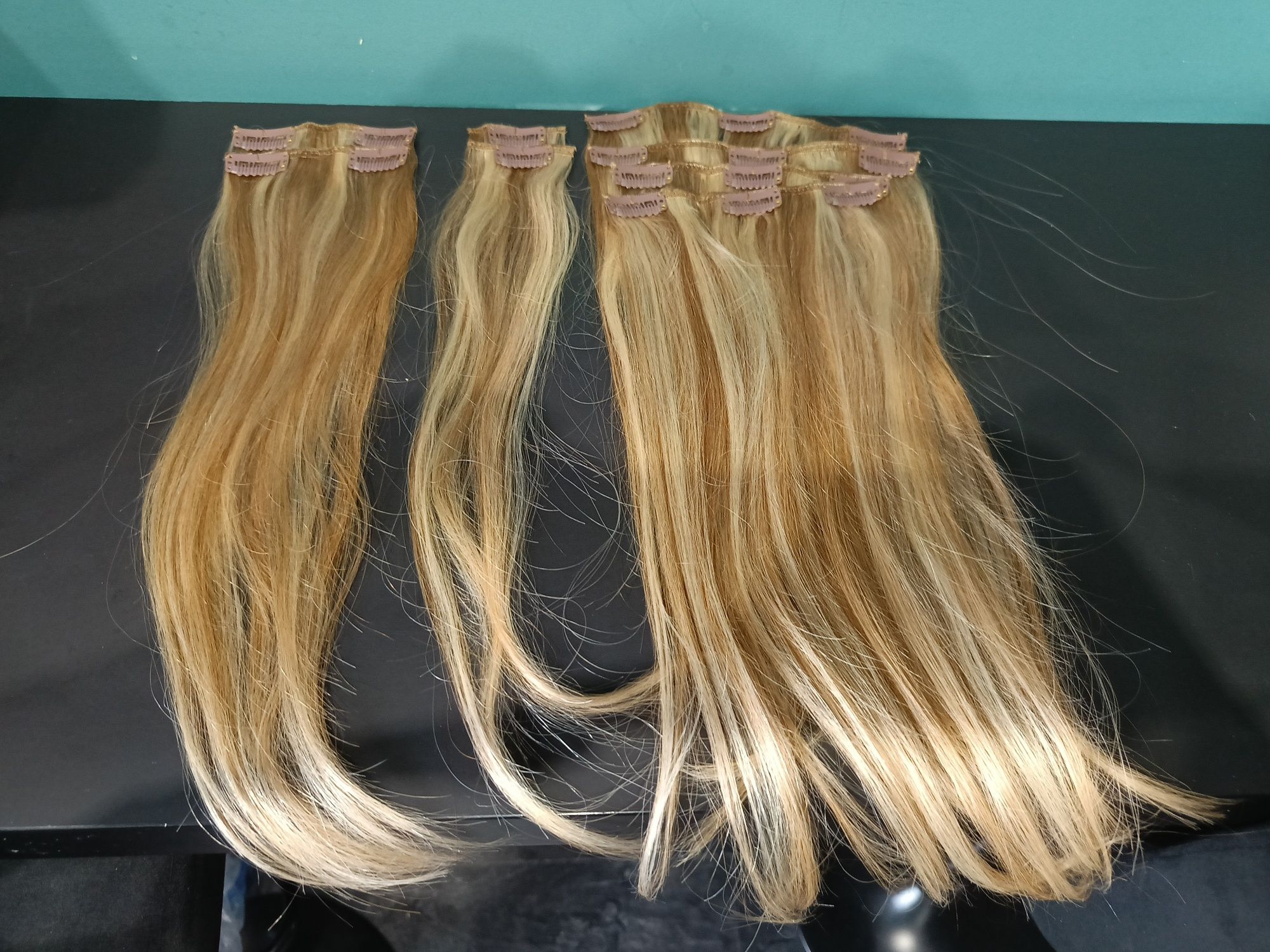 Zestaw pasm naturalnych włosów blond