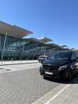 Przewóz VIP/Transfer lotniskowy/Przewóz gości weselnych/Wycieczki kraj