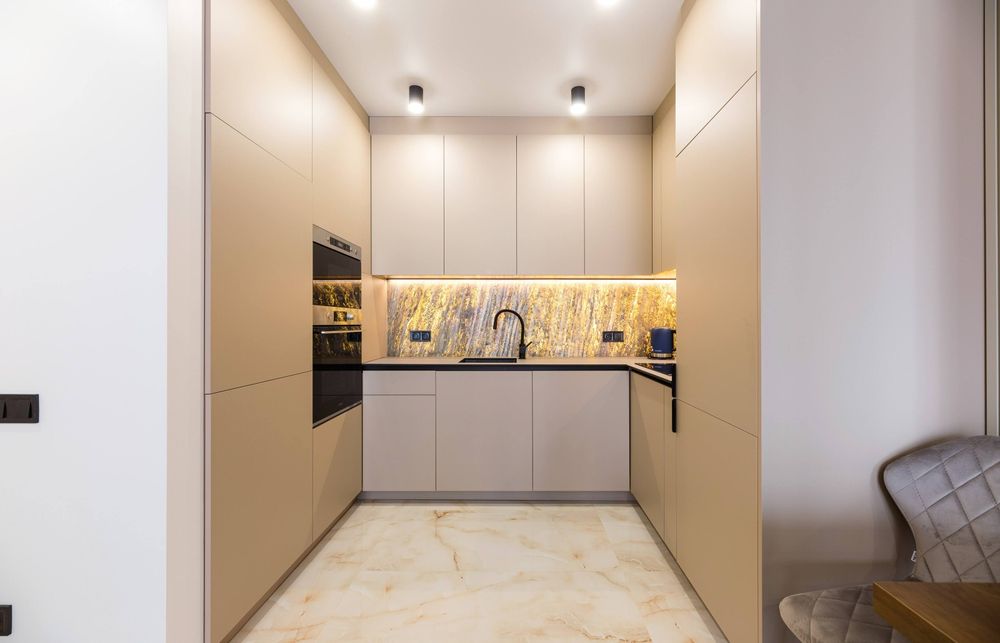 Подобово нова квартира у "Файна Таун". Салютна, Нивки, Щербаківського