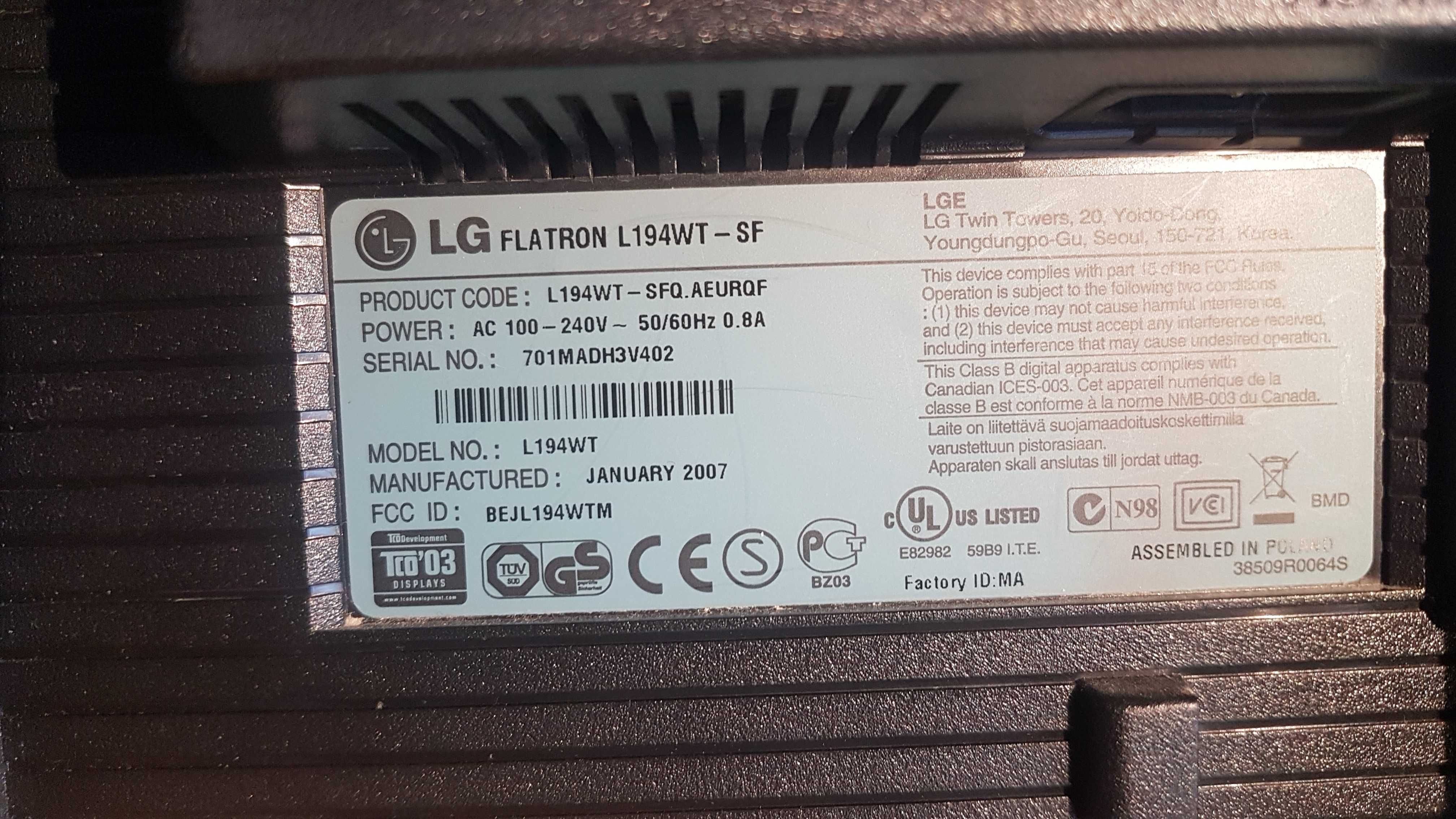 Monitor LG Flatron L194WT 19 cali. Działa. 2 kable.