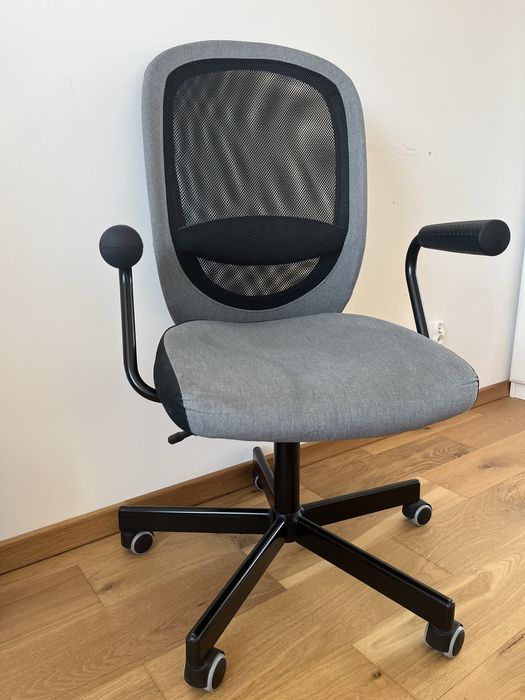 Fotel do biurka na kółkach