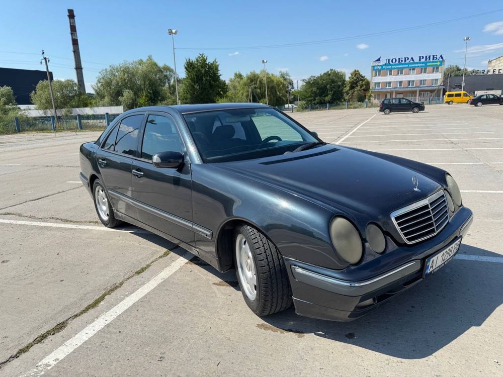 Мерседес єшка 210
