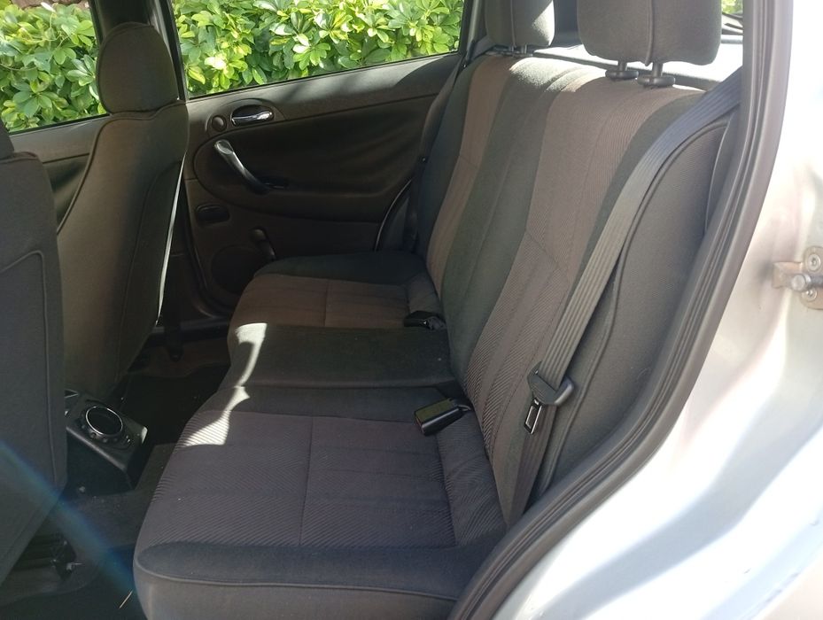 Alfa Romeo 147 em excelente estado geral, motor 1.6 de 120cv