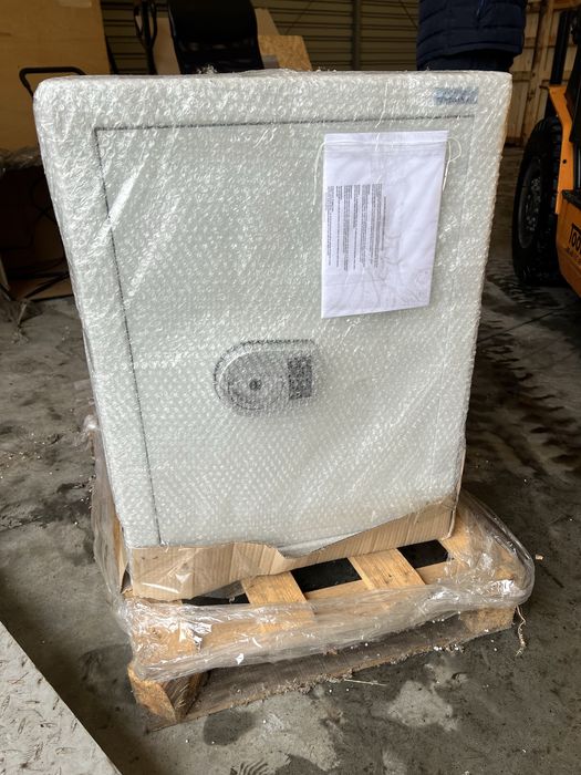 Sejf gabinetowy duży KG Lock Metalkas - amunicja/broń