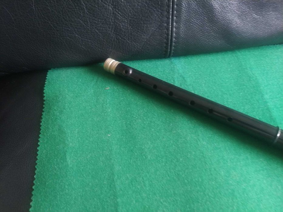 Antiga flauta transversal de marcha, ou de tambor