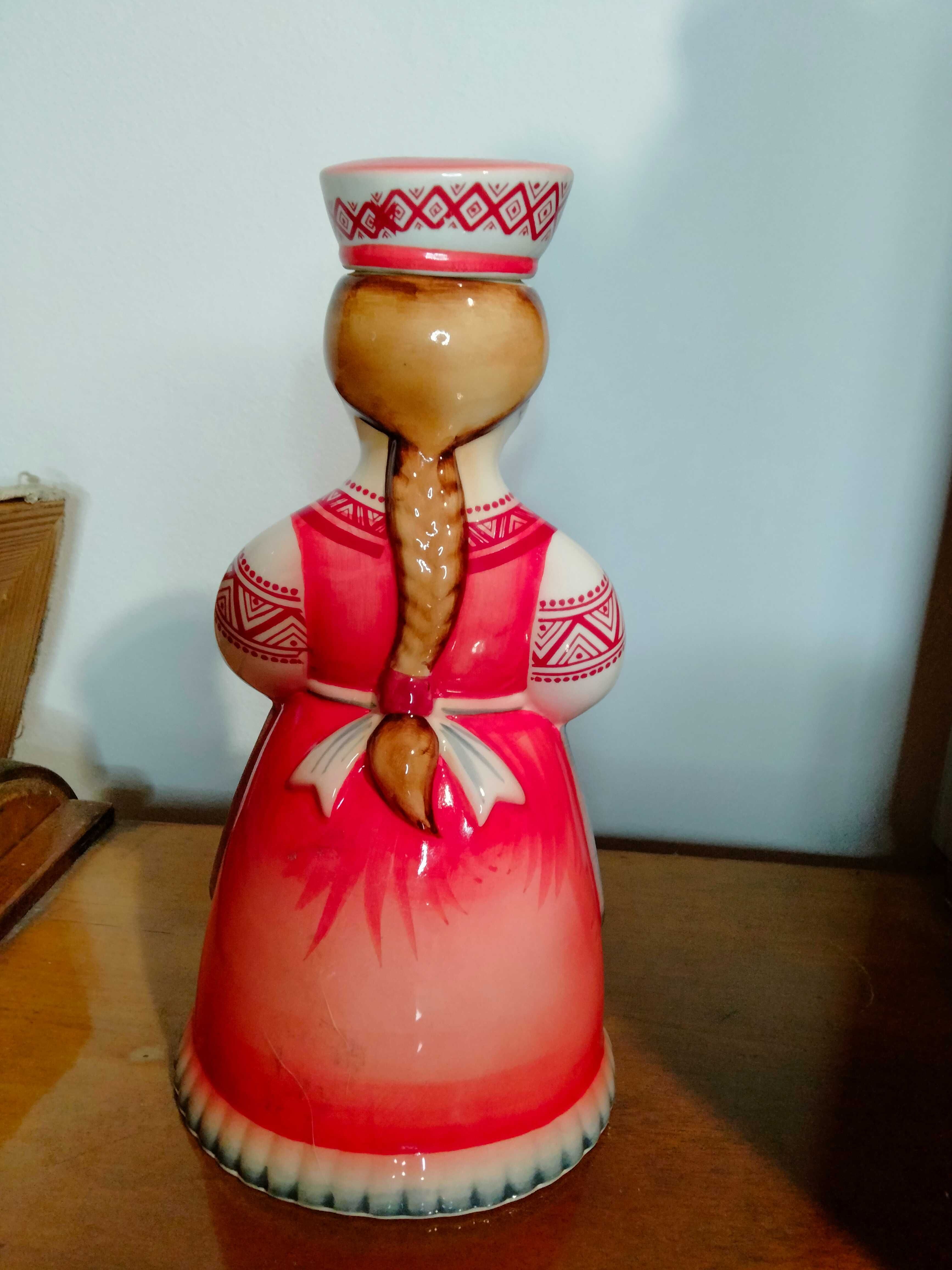 Porcelanowa karafka Gżel