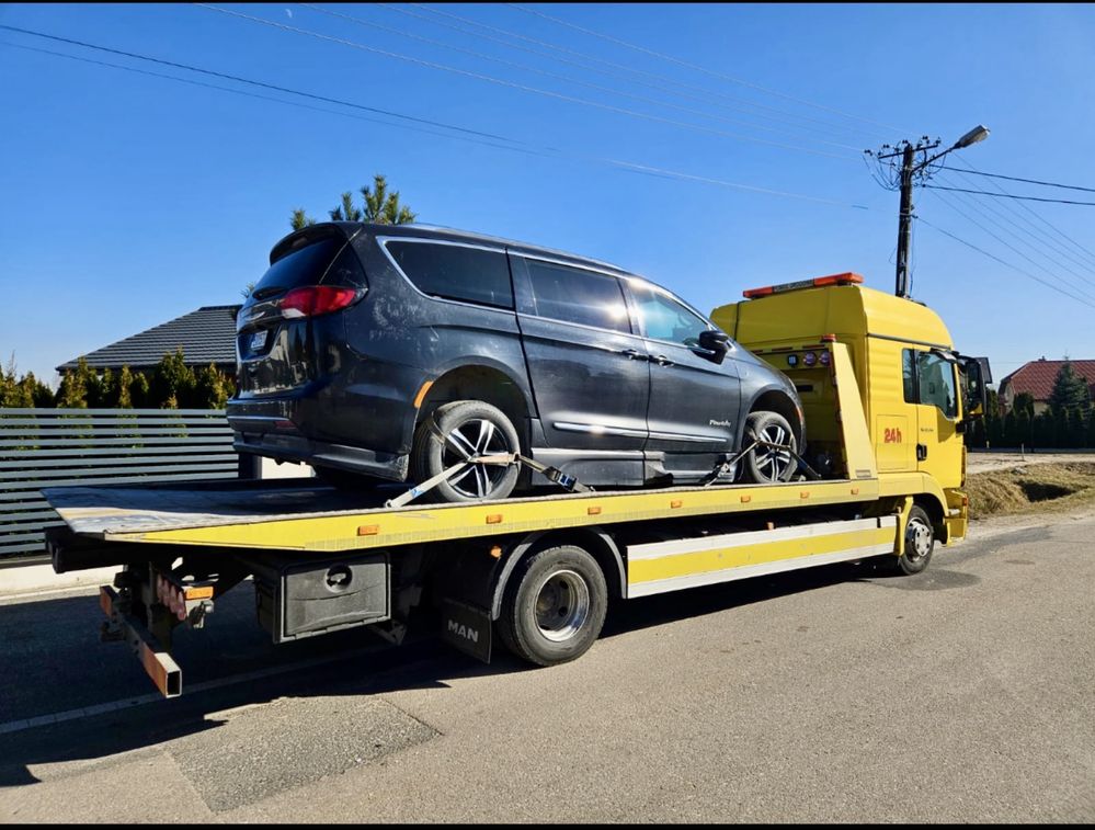 Pomoc drogowa, autolaweta, transport maszyn