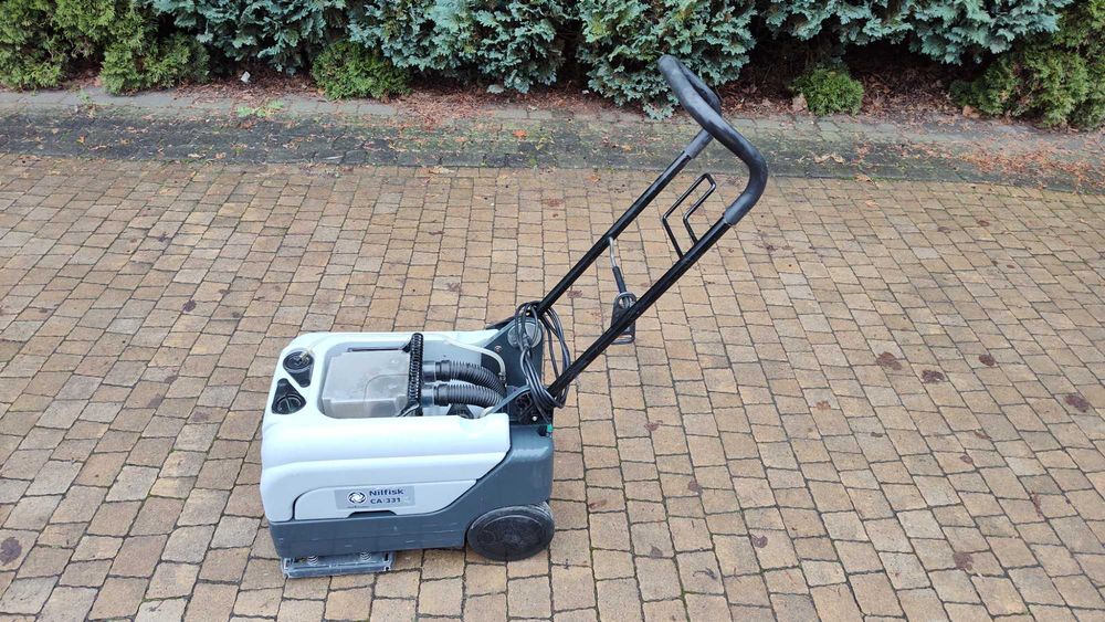 Szorowarka, automat szorujący Nilfisk CA 331