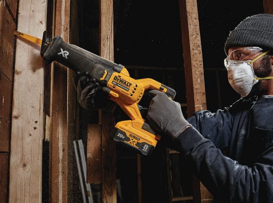 Новинка! Аккумуляторная сабельная пила DEWALT DCS368 20V как DCS388