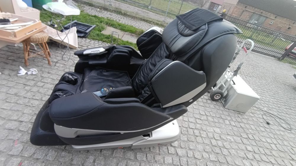 Fotel masujący całe ciało.