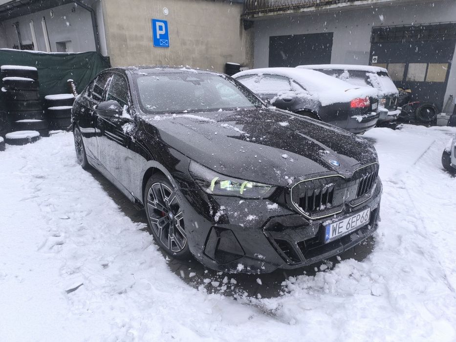 BMW G60 sedan 520d xDrive M PRO 2025/06 SALON PL Harman radary VAT23%