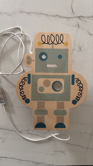 Lampka nocna robot. Drewniana.