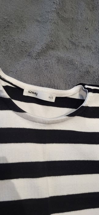 Sukienka w paski XS sinsey