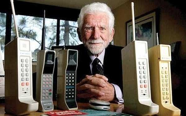 MOTOROLA DynaTAC 8000X - 1983 рік - раритет vintage phone ретро