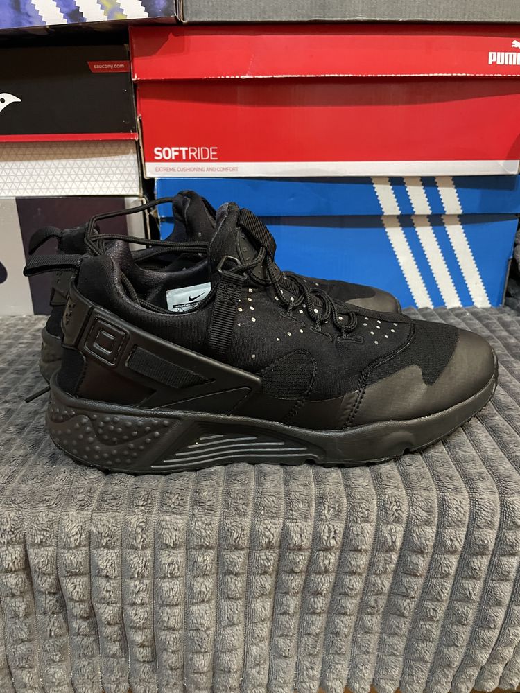 Кросівки Nike Air Huarache Utility Triple Black 40,5(25,5см) ориг