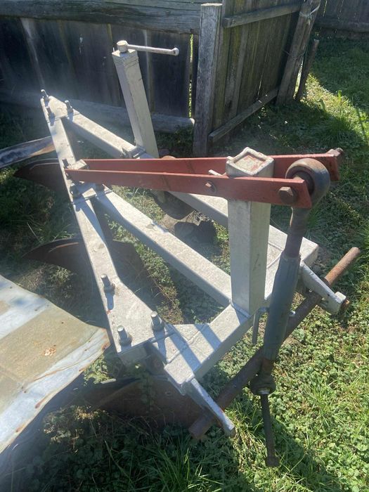 Продам плуг саморобний 3-35