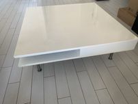 Ikea Tofteryd, stolik kawowy bialo-kremowy
