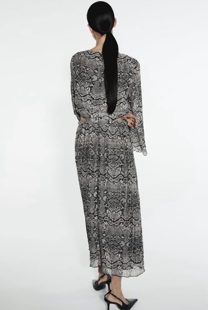 Сукня ZARA, XS.сукня міді.зміїний принт.сукня вечірня,святкова.