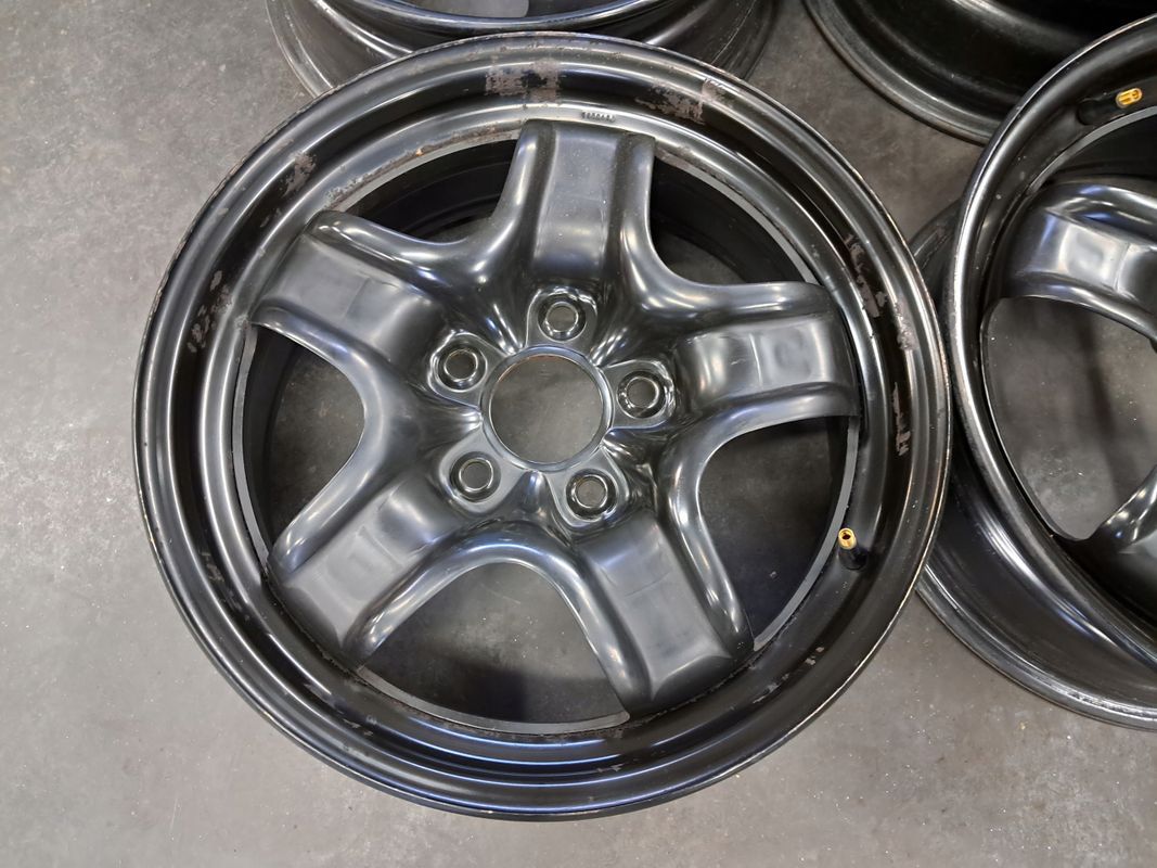 Felgi Stalowe Renault 5x114.3/16cali 6.5j et41 r