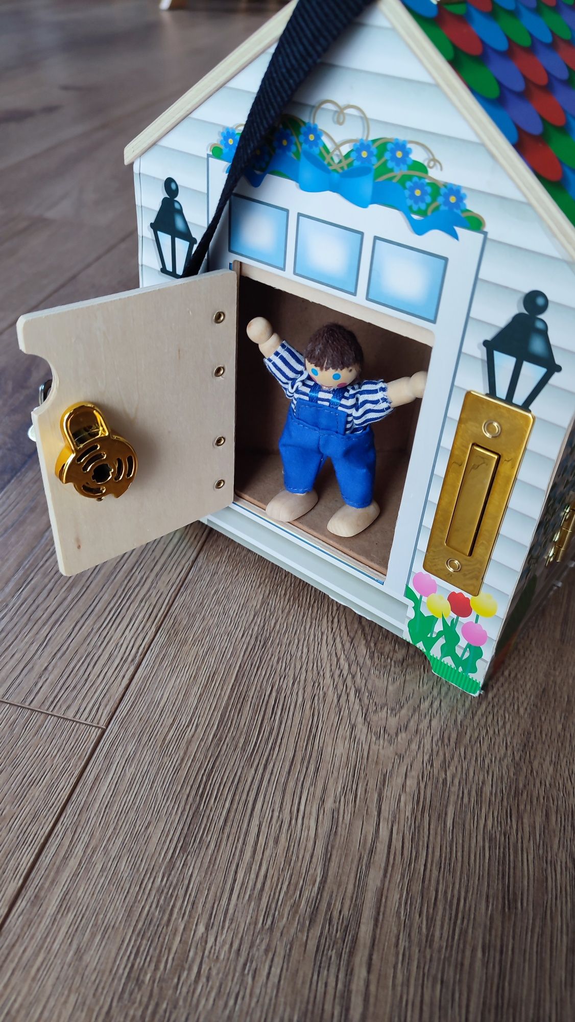 Melissa & Doug domek z kluczami