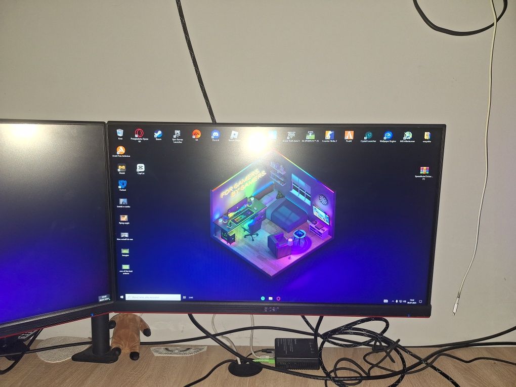 2 monitory 240 Hz 1ms + uchwyt