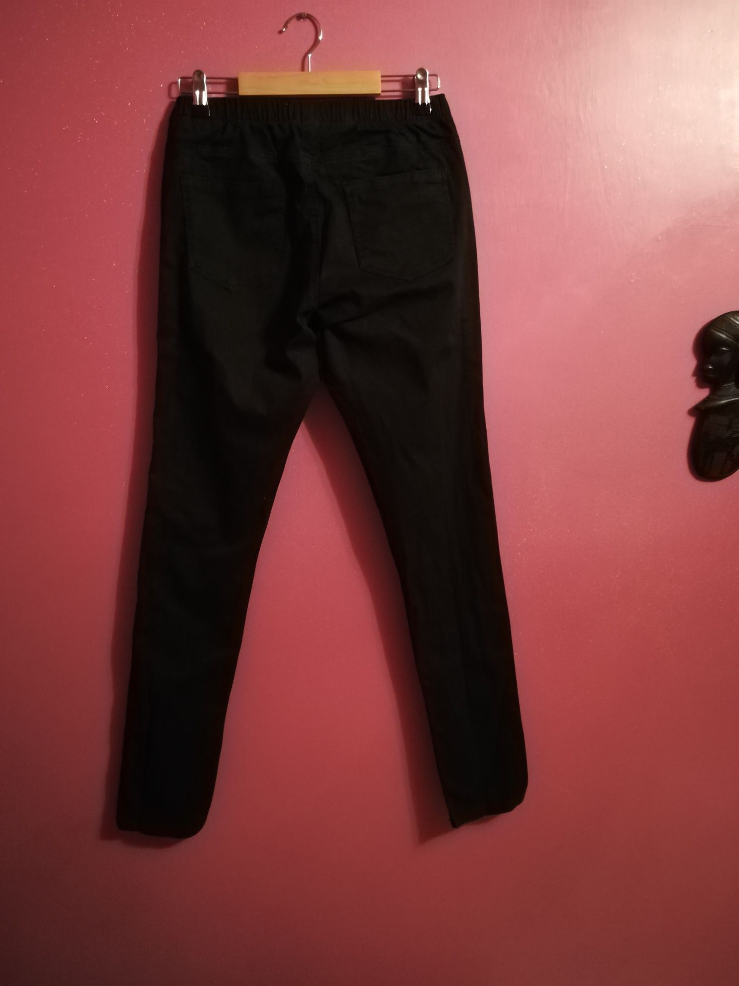 Spodnie damskie L/42 COLOURS czarne jeans