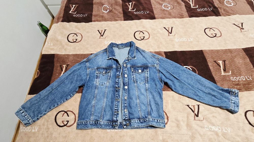 Джинсы и джинсовая куртка Reserved