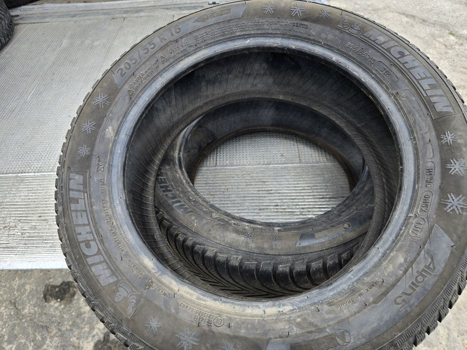 205/55R16 Michelin Alpin 5