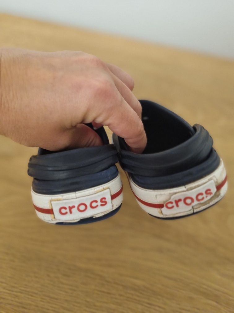 Crocs klapki basenowe, roz. C8-C9, granatowe 
Stan dobry, na codzień.