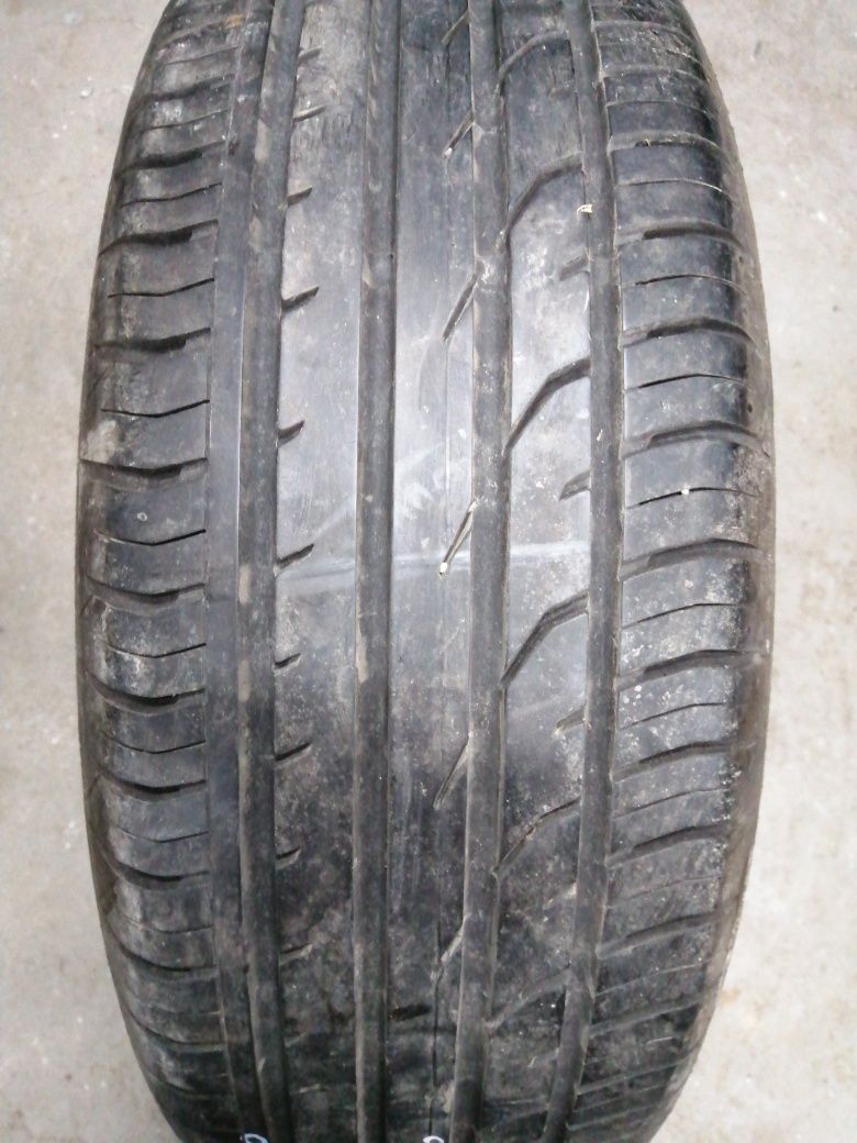 Opona 215/55R17 94V Continental ContiPremiumContact 2