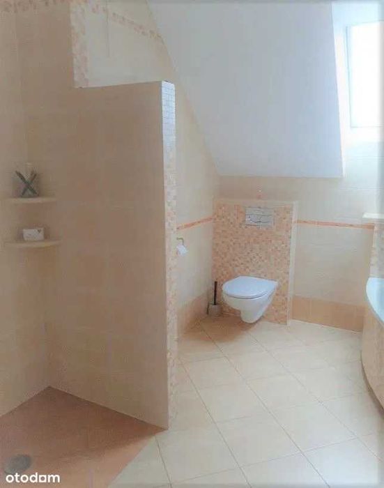 Dom do wynajęcia 5-pok. w Żukowie 2 garaże, piwnica, ogród