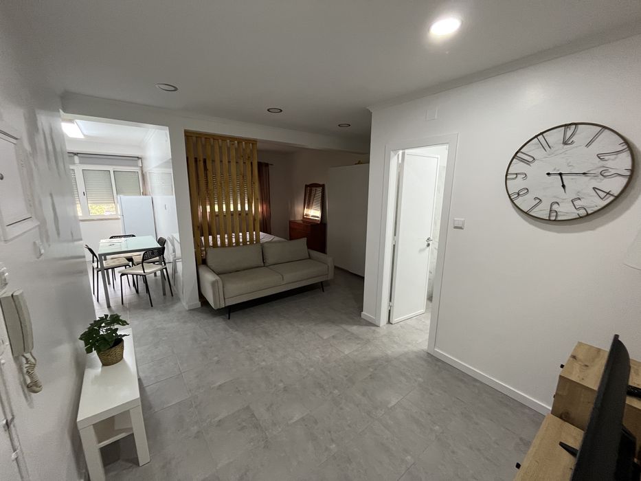 T1 simpático mobilado em Linda a Velha