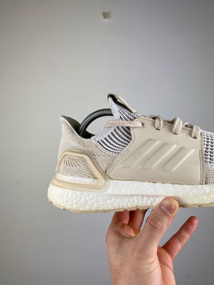 Кроссовки Adidas Boost