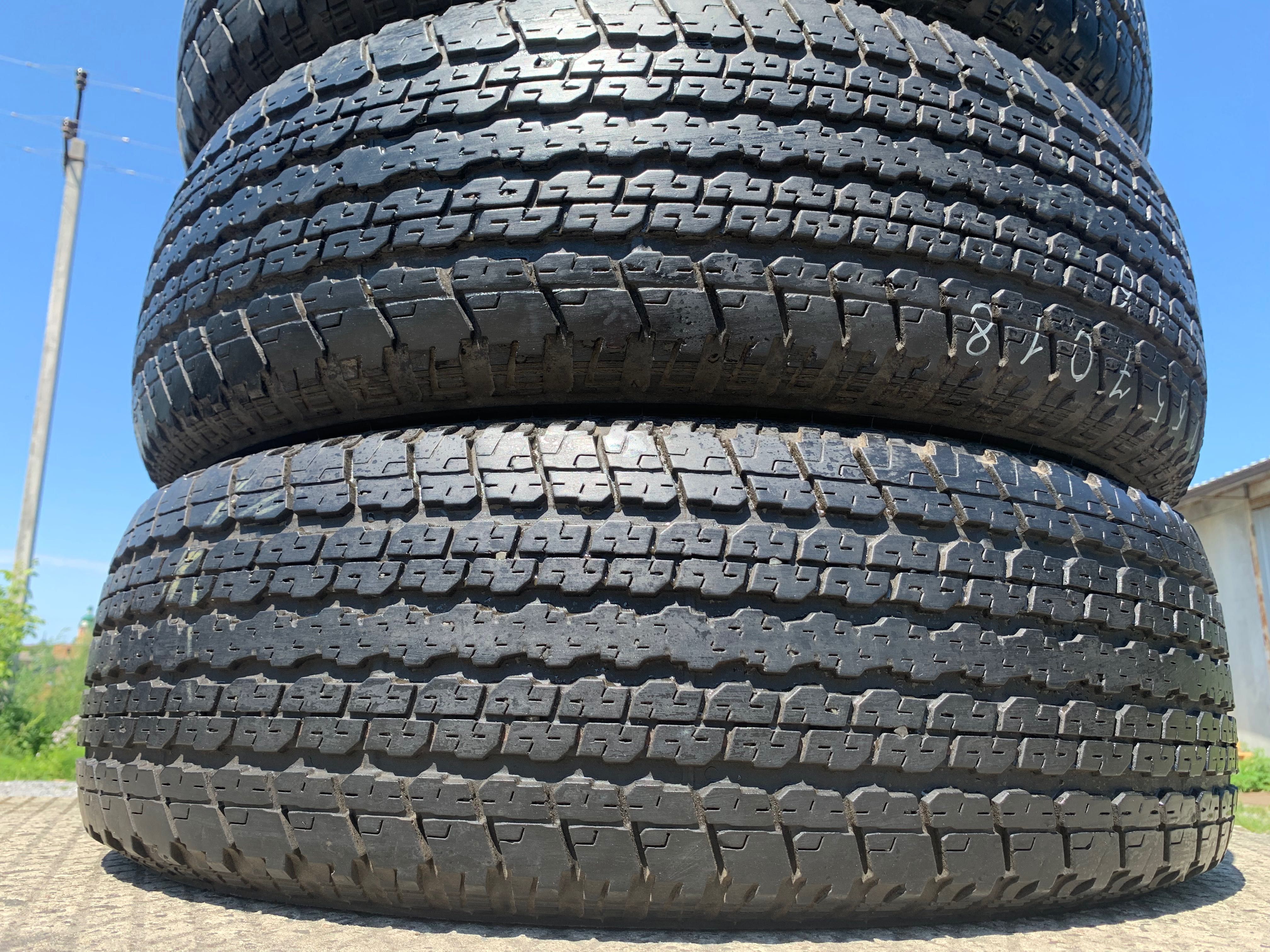 Шини б/у 255/70 R18 Bridgestone комплект A/T, позашляхова резина R18;