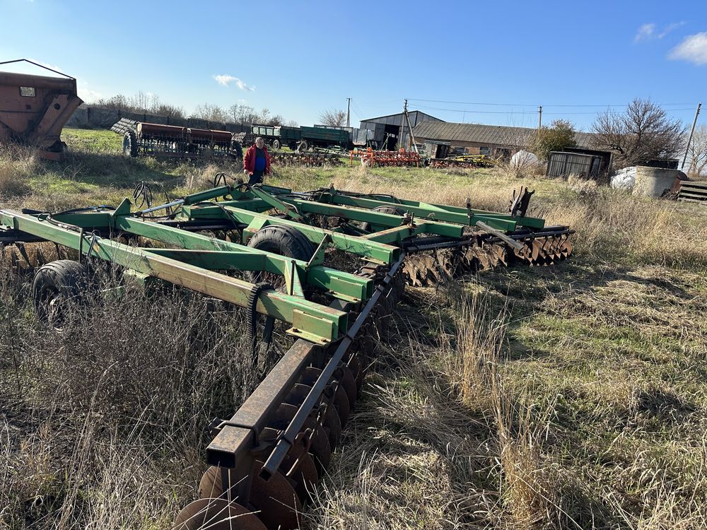 Дискова борона John Deere 800