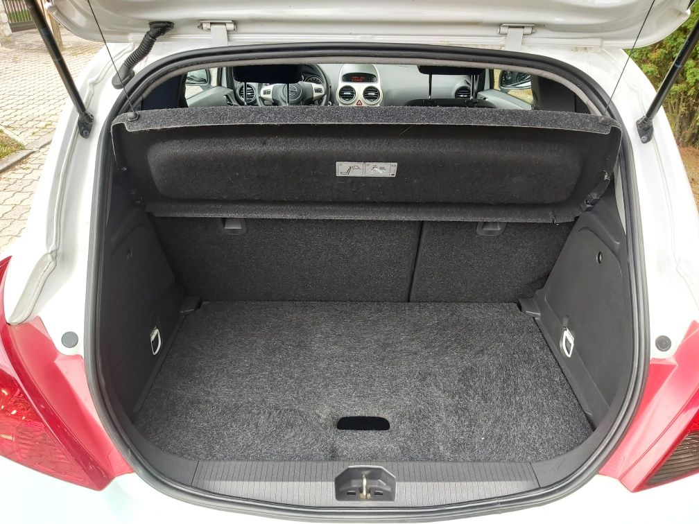 Śliczny Opel Corsa 1.2 Steinmetz