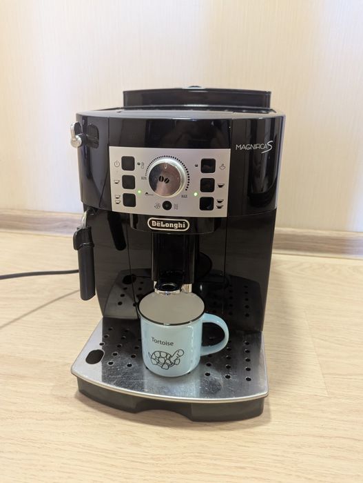 Кофемашина / Кофеварка Delonghi Magnifica S