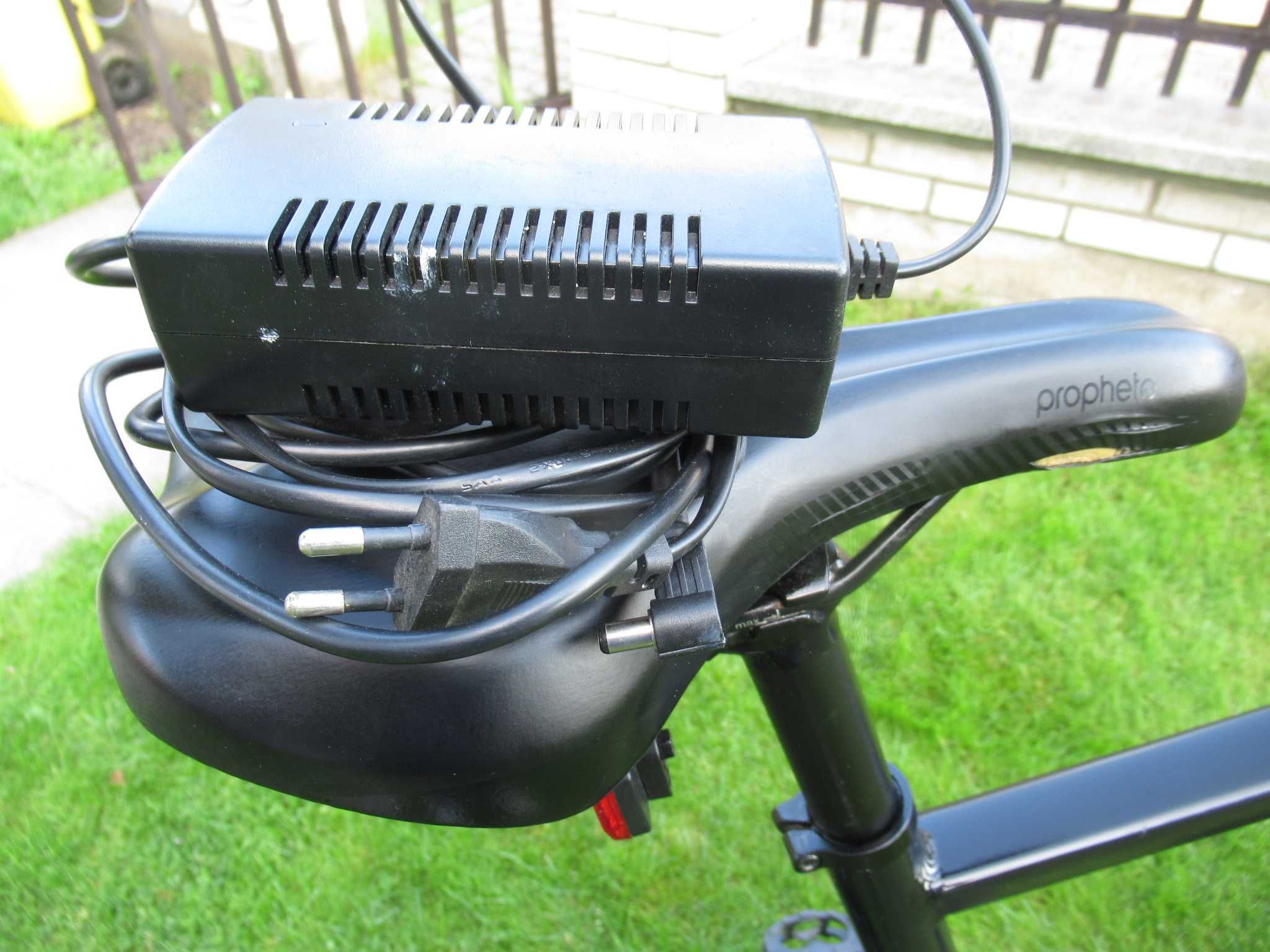 Rower elektryczny Prophete konesera,  28", AEG EasyDrive