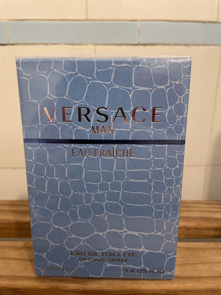 Perfume Versace Man Eau Fraiche 100ml