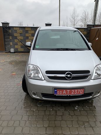 Opel Meriva 1.6 від німця! Малий пробіг