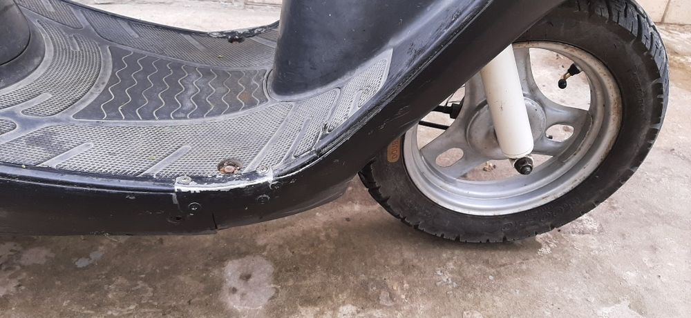 Скутер хонда цеста 34 двох тактний з номером і тех паспортом.