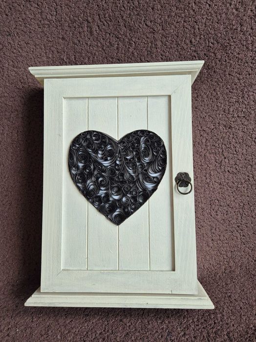 Skrzynka na klucze biała DIY 20x30