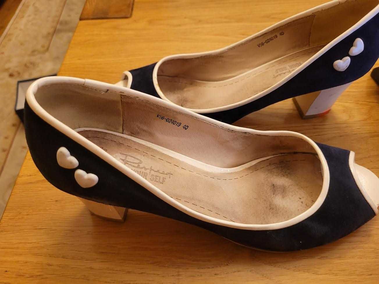 Женские туфли синие натуральная замша 40 размер очень мало ношеные