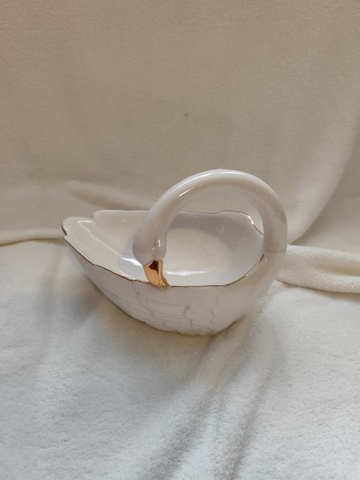 Misa dekoracyjna łabądź