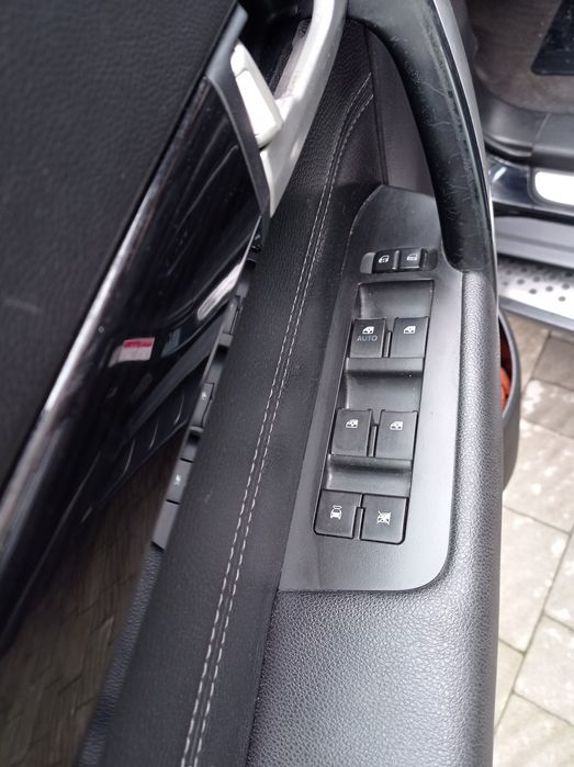 Автомобіль Шевроле каптіва 4*4