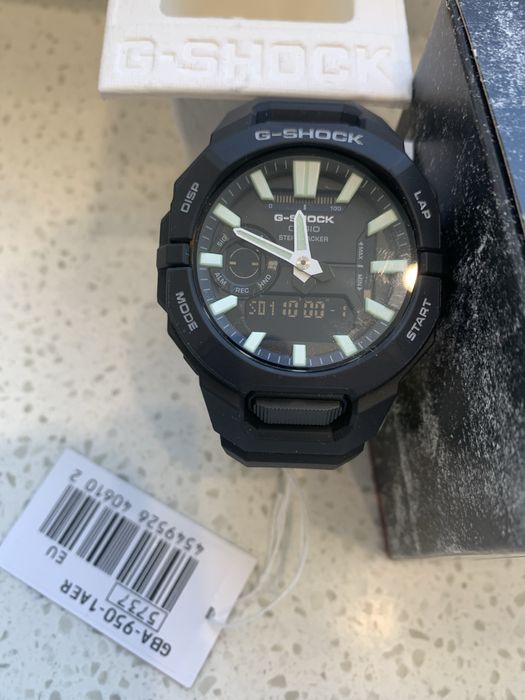 Електронні часи CASIO G-Shock GBA-950-1AER