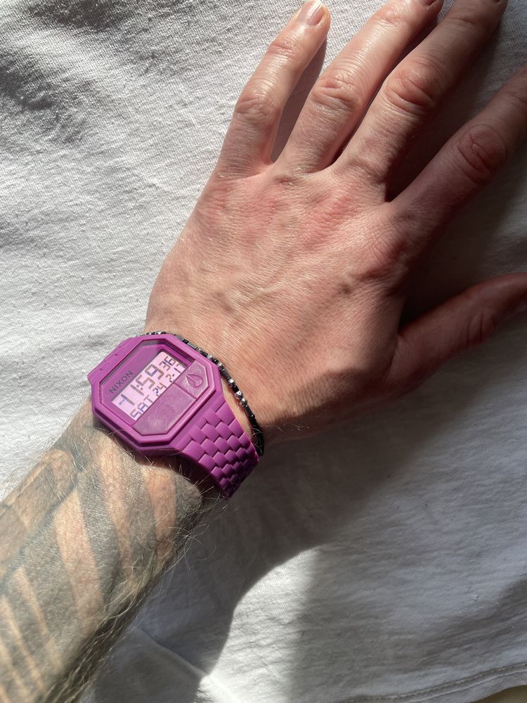 Zegarek nixon damski the re run fioletowy purple lcd elektroniczny