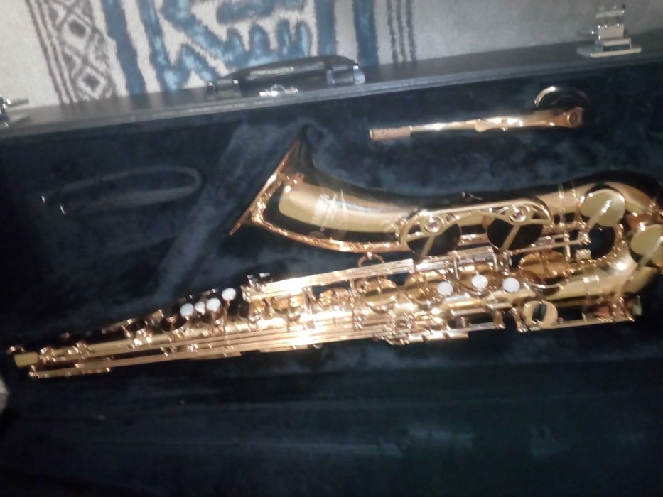 saksofon tenorowy Yamaha YTS 32 jak nowy