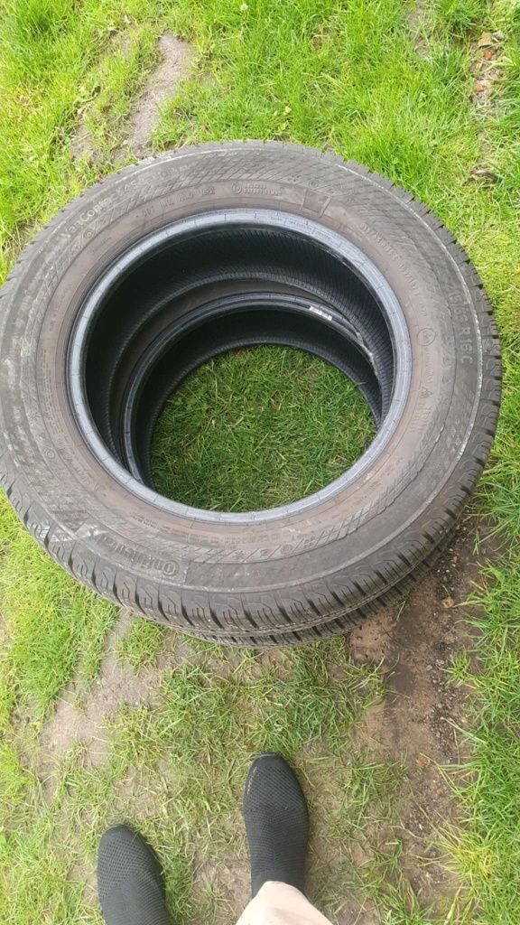 215/65 R16 Conrinental rok 22