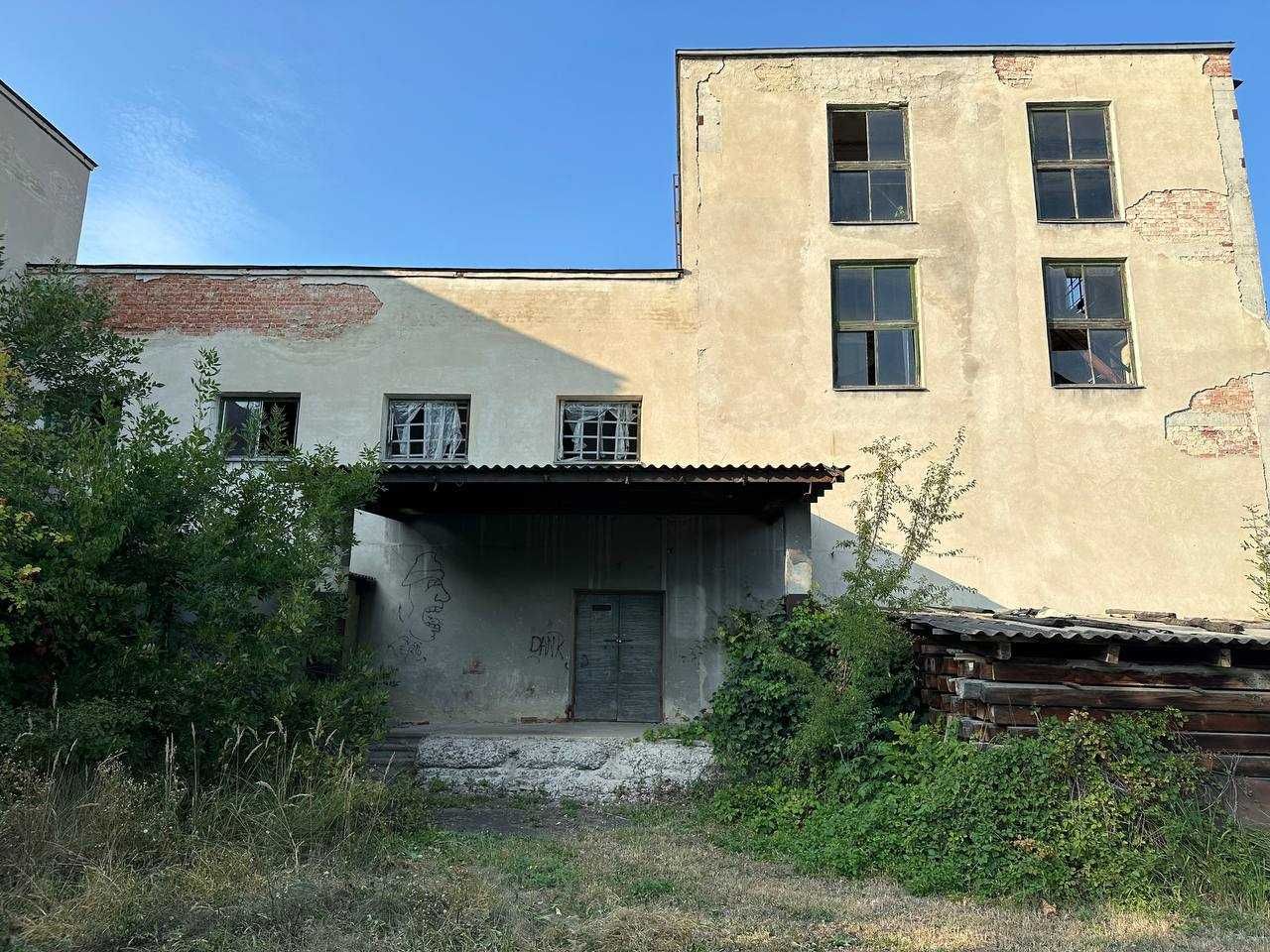 Продаж промислового обєкта с земелною дялянкою 43.1 сот